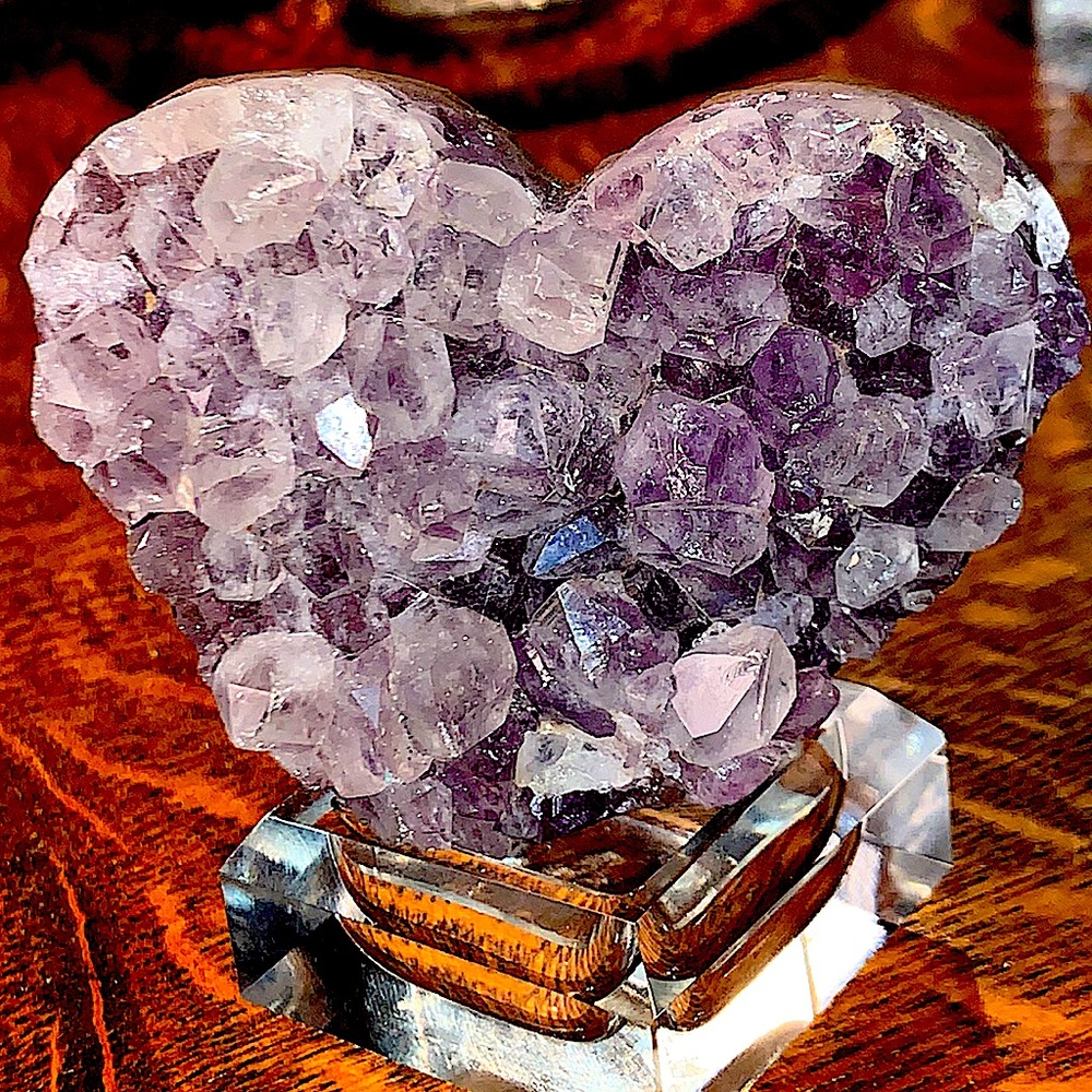 HEART NATURAL AMETHYST 3 INCH WIDE